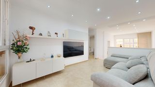 Casa adossada  Carrer corts valencianes. Fantástico adosado en venta en museros