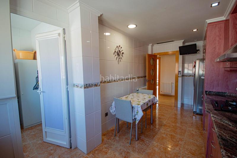 Foto 92240b75-169b-4302-bd26-d854bf335f1e. Haus in calle calle del alcaide juan payá in Petrer