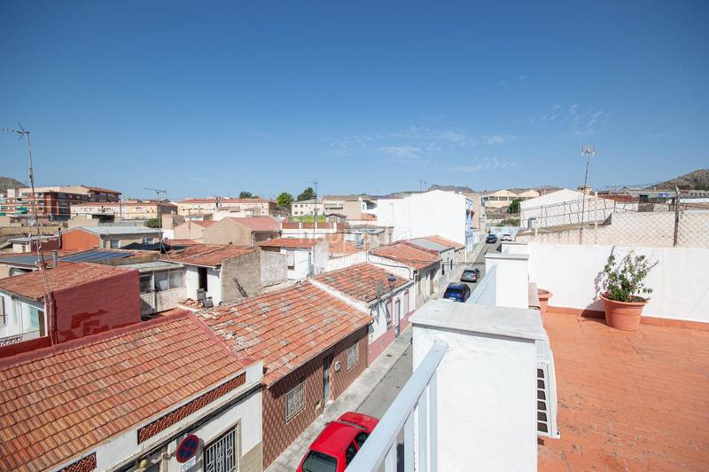 Foto 5516b6cc-ecec-44c1-9a12-c8cdb2bbe8ce. Casa in calle del río manzanares 4 in San Crispín-Huerta Nueva-Estación Elda