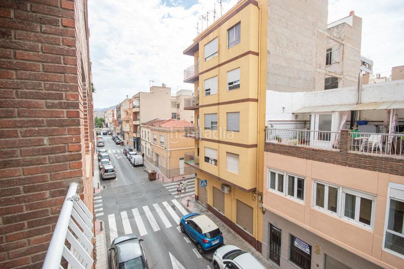 Foto b5653eb5-850c-401f-a4e0-19c06d7fb211. Piso en don quijote 79 piso en 2 planta en calle don quijote en Elda