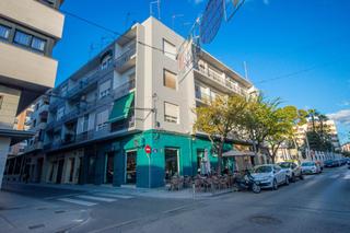 Pis a Poe zorrilla 27. Primer piso reformado en el corazón de elda