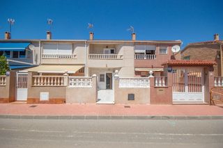 Location Maison  Marina 32. Bungalow con gran potencial a escasos 500 metros de la playa de