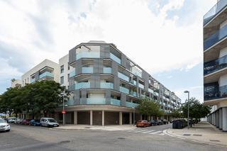 Pis  Carrer de màrius verdaguer. Piso en zona residencias vasco de gama