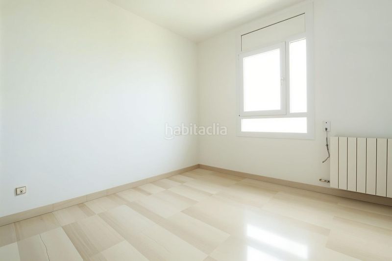 Foto 2bd66484-7f44-45d6-b923-d3f151b00331. Pis amb calefacció aparcament piscina a Son Cladera Palma de Mallorca