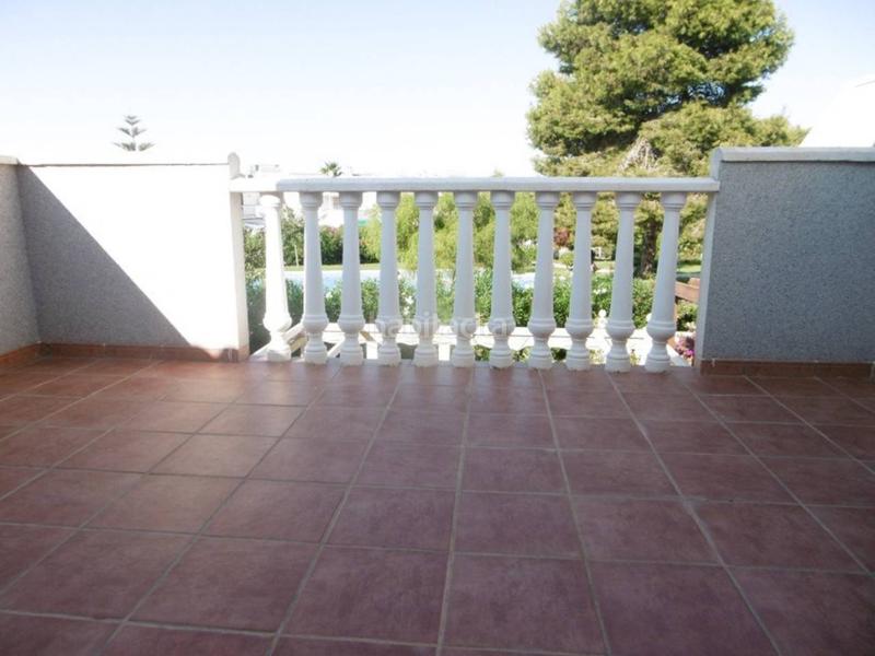 Foto 3d7f86ed-ebbc-491d-add4-c2dd81686700. Maison jumelée avec piscine dans Panorama-Sierramar Santa Pola