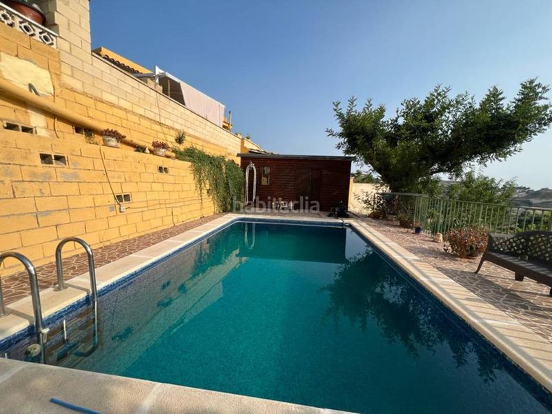 Foto 25b7f401-43e6-468e-886e-9144415f78a4. Chalet  en venta en Busot