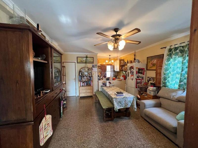 Foto c10cf24a-7ac3-4c2d-a321-b83bfc46ce2f. Chalet  en venta en Busot