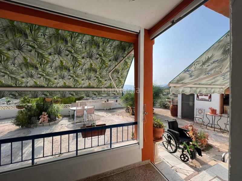 Foto e65b5663-0868-4e5b-afe2-d88a2eaaf86b. Chalet  en venta en Busot