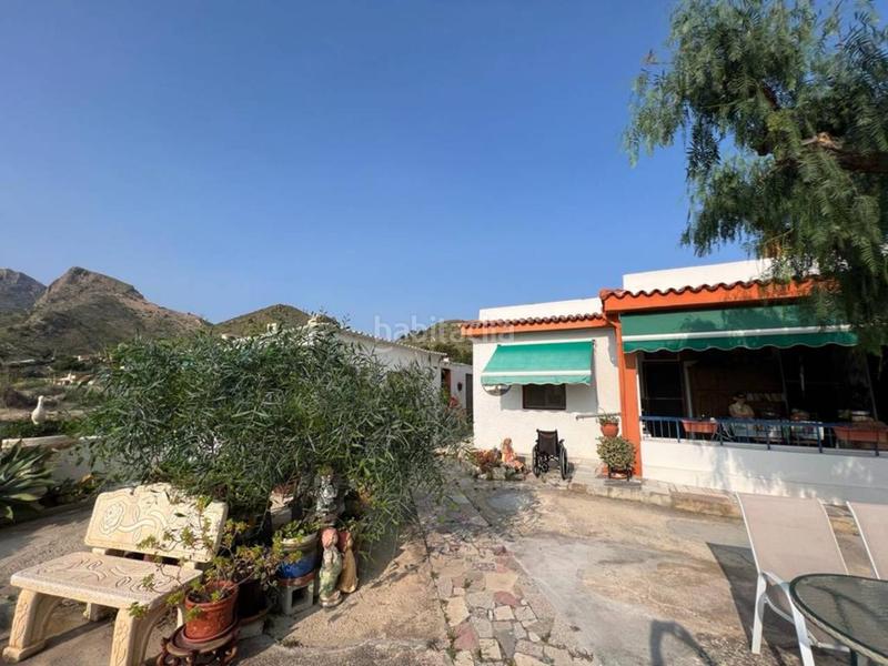 Foto f23e16c2-c185-40a7-84a9-2232a2feac9f. Chalet  en venta en Busot