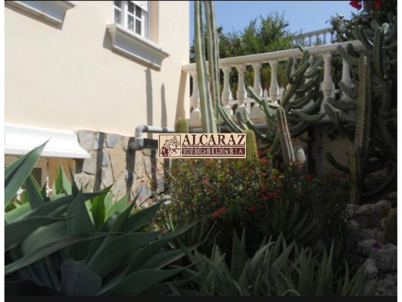 Foto 06e9550c-892c-4377-a49f-f77fa8ecaa37. Casa  en venta en la almadrabacoveta fumàamerador en Campello (el)