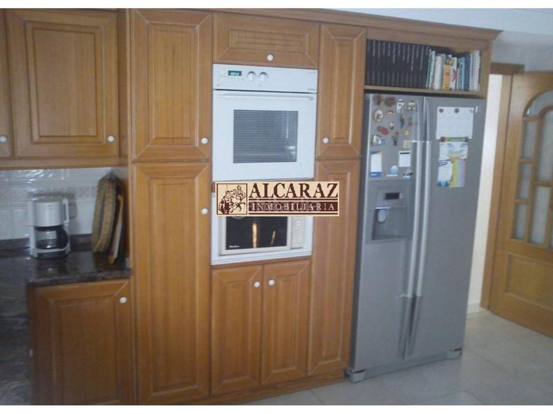 Foto 19ec2a31-c973-4f3f-8e1f-ff6a038069cc. Casa  en venta en la almadrabacoveta fumàamerador en Campello (el)