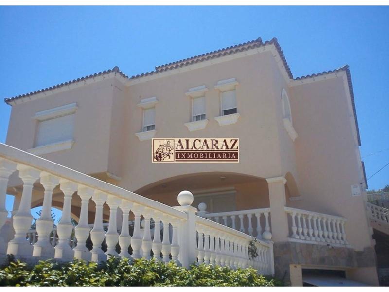 Foto 34060990-5213-4081-922a-dd0eb692e7c3. Casa  en venta en la almadrabacoveta fumàamerador en Campello (el)