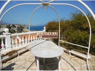 Casa a Pueblo Acantilado-Lanuza. Casa en venta en la almadrabacoveta fumàamerador