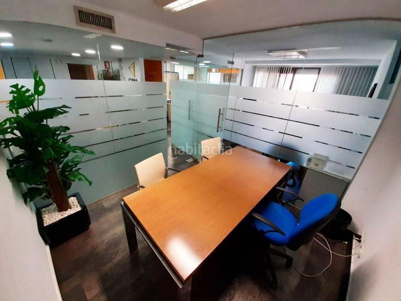 Foto 3217c48f-6d7e-40f9-a011-a6e032177b41. Oficina  en venta en centro tradicional en Alicante