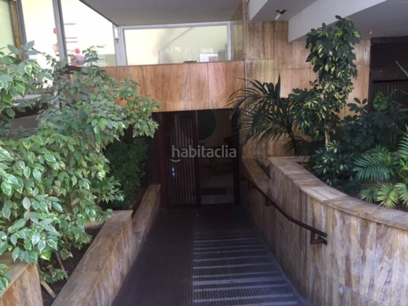 Foto 9e685c4c-4a4f-4f5c-b0f0-4b92b66f48bb. Oficina  en venta en centro tradicional en Alicante