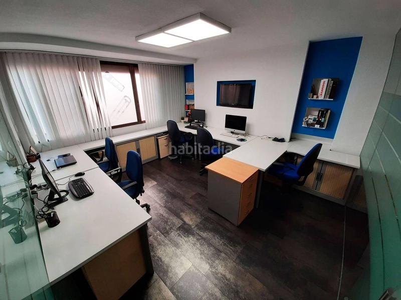 Foto 9f8b47b4-1d9e-4061-988e-5d7e5d298ed2. Oficina  en venta en centro tradicional en Alicante