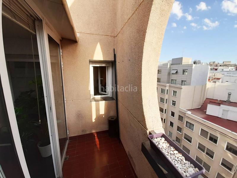 Foto b14f0de9-28dd-4357-af00-b76eca747267. Oficina  en venta en centro tradicional en Alicante