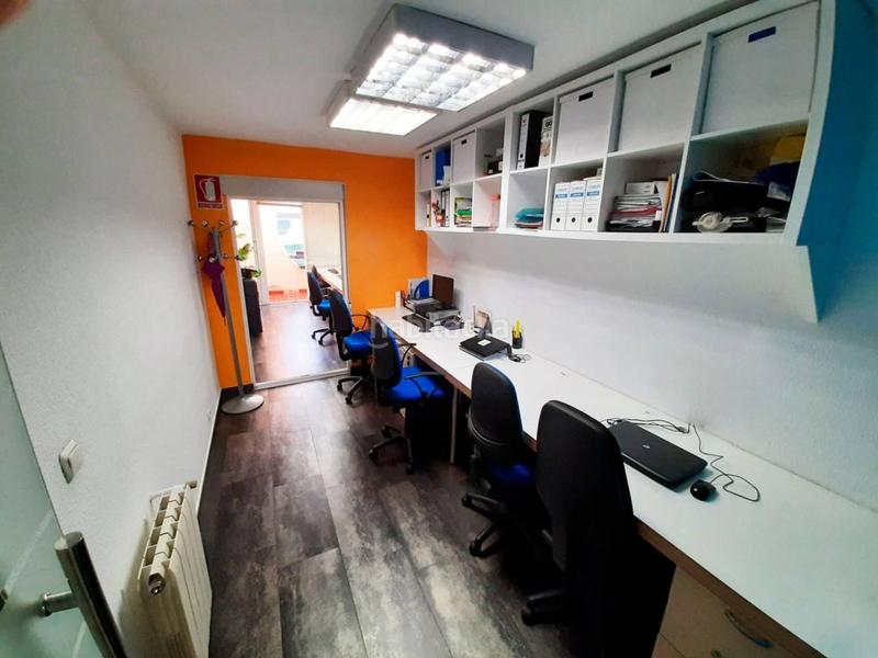 Foto f19ea391-15b7-42e4-bdb5-47e01bd45ea9. Oficina  en venta en centro tradicional en Alicante