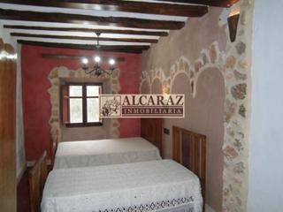Maison à Banyeres de Mariola. Casa unifamiliar en venta en banyeres de mariola