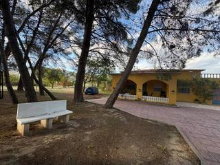 Xalet a Castalla. Chalet en venta en castalla