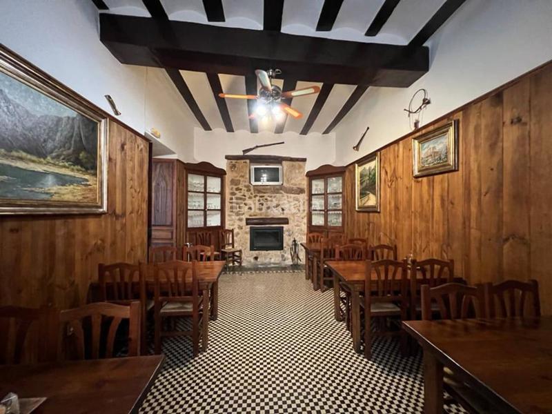 Foto 0afaf81f-1d01-429b-bf10-3636dd4098bf. Casa amb calefacció a Penàguila