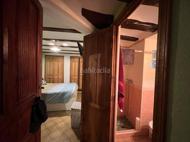 Foto 3f606624-aeb8-478a-bf76-cb1f6f4a9505. Casa amb calefacció a Penàguila