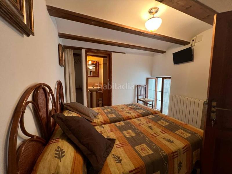 Foto 448fa255-e071-48b7-9414-bfe21548fb79. Casa amb calefacció a Penàguila