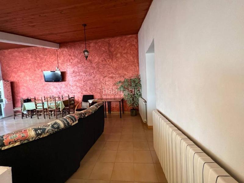 Foto bffbe582-701d-49f5-b7bd-bc3e210faf4f. Casa amb calefacció a Penàguila