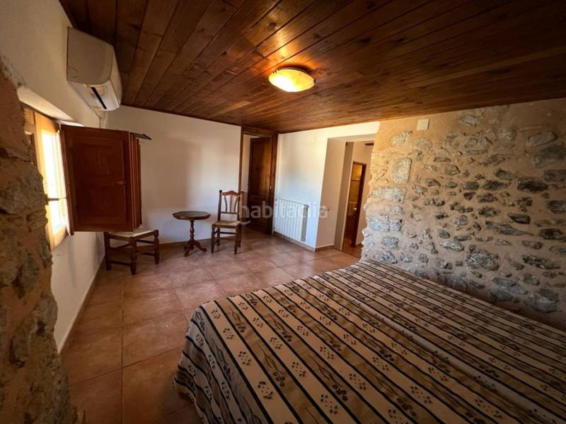 Foto e32c2063-e9f3-4a37-a9ff-c6a244026957. Casa amb calefacció a Penàguila