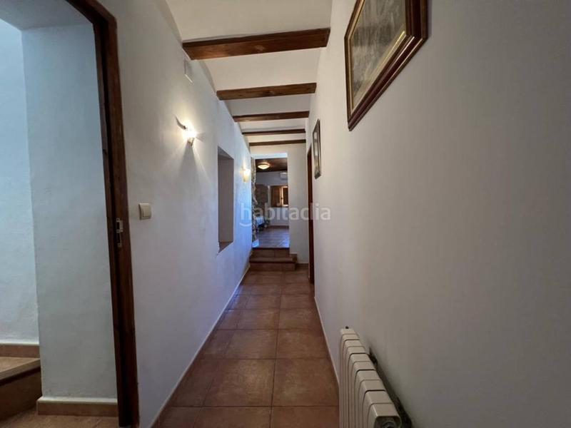 Foto ee8483c4-5bb4-4aea-95a3-48ee294f8ed3. Casa amb calefacció a Penàguila