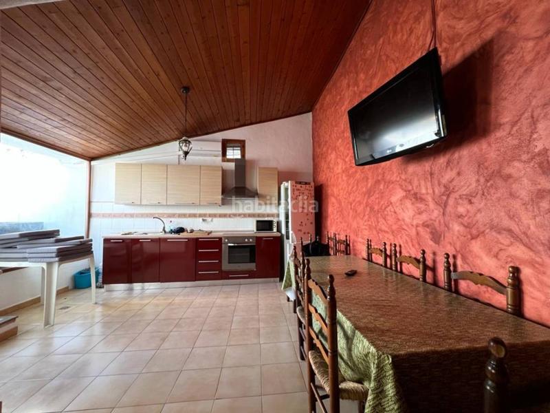 Foto f7196055-9c52-460c-898c-50033f946247. Casa amb calefacció a Penàguila