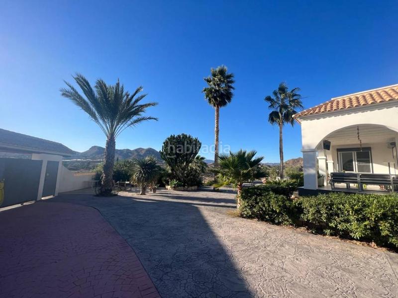 Foto f32fa8ed-be25-4a42-b3b7-f261225bcc0d. Chalet  en venta en la cañada en Cañada del Fenollar Alicante