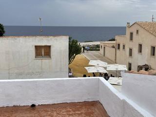 Maison jumelée à Tabarca. Casa adosada en venta en isla tabarca