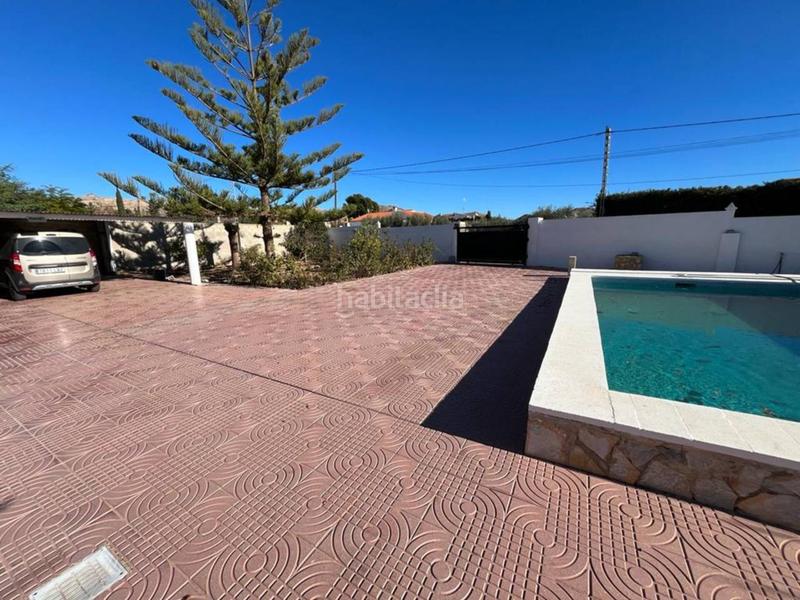 Foto 9e2bd837-d554-49a7-bf25-bd7af3fc5096. Chalet con parcheggio piscina in Moralet Alicante