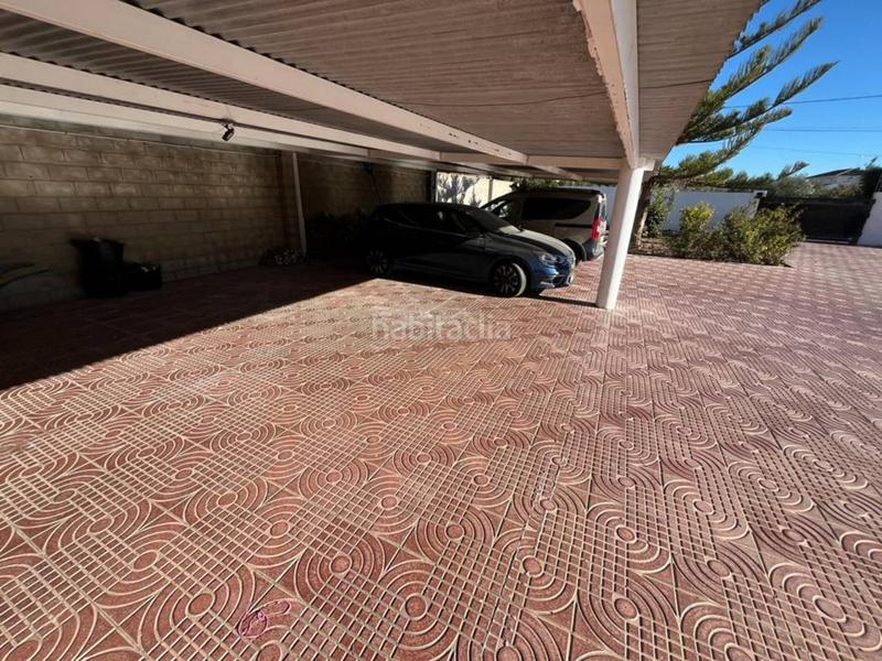 Foto bcdeaa8c-5af9-4c9a-a9d2-ca49e7f13947. Chalet con parcheggio piscina in Moralet Alicante
