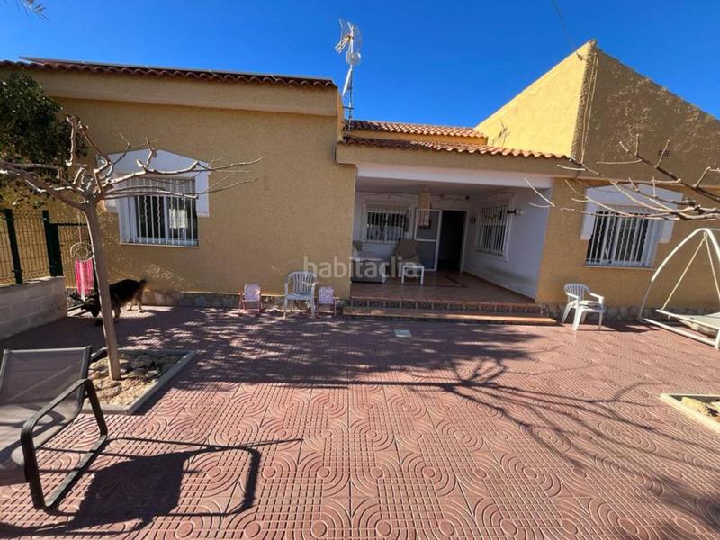 Foto c07714f2-d277-4b66-b035-3311cbc189b0. Chalet con parcheggio piscina in Moralet Alicante