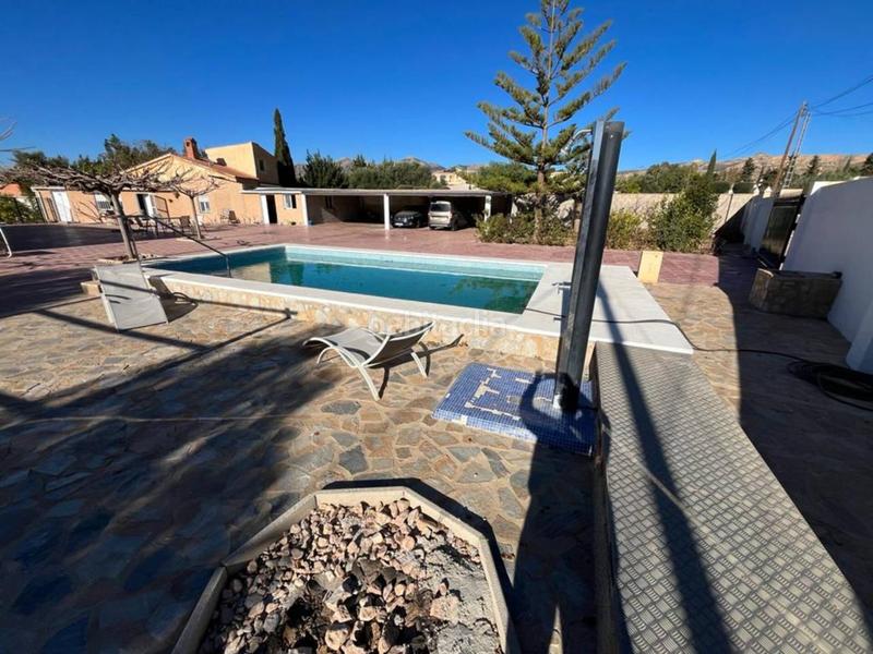 Foto e0d5c52e-080c-4e3d-bf53-c9d2115fe02e. Chalet con parcheggio piscina in Moralet Alicante