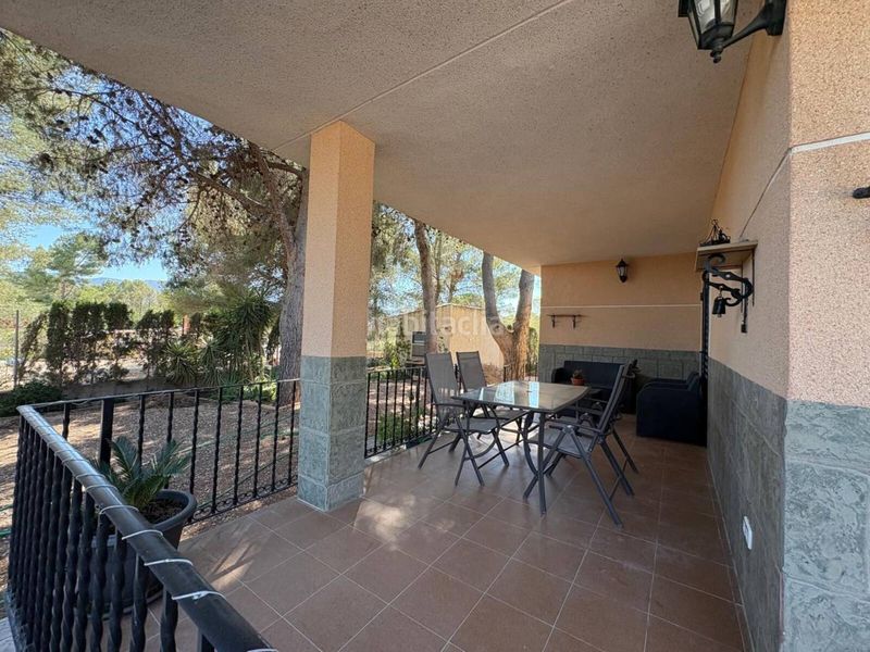 Foto fa90d9fb-6237-42dc-924b-0fb5f3e4282b. Chalet  en venta en Tibi