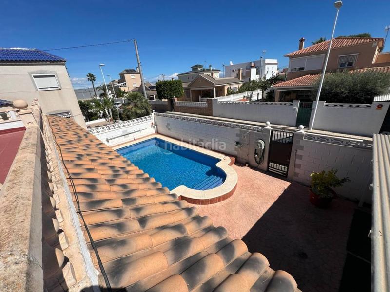 Foto 562a64f4-040a-46eb-b79f-323b386dd4dc. Xalet amb aparcament piscina a El Altet Elche / Elx