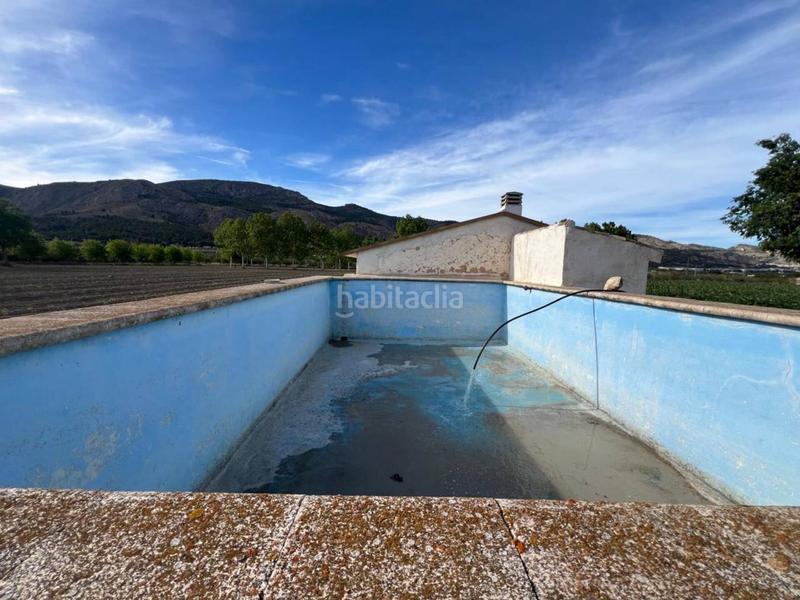 Foto 2bb47887-98f6-4bfb-96d8-40b9ac43b0cb. Casa amb aparcament piscina a Castalla