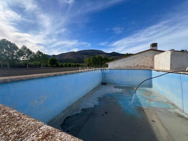 Foto af10bbad-a492-48bf-9eef-0c9ca844689a. Casa amb aparcament piscina a Castalla