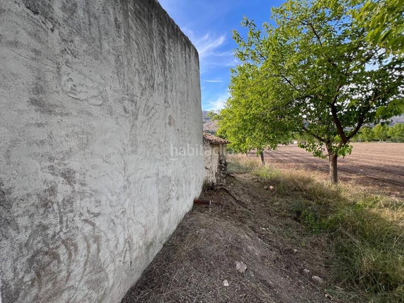 Foto bda4cfc8-5d4c-4b76-8fb1-43dea7df4c8e. Finca rústica venta de terreno en Castalla