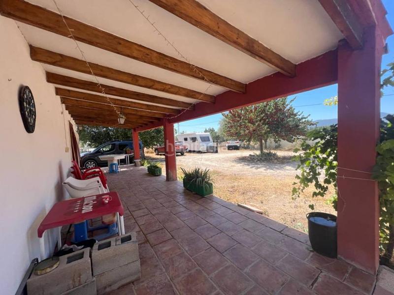 Foto 0f278e10-ff21-4557-98a7-2c002a45ec42. Chalet  en venta en Castalla