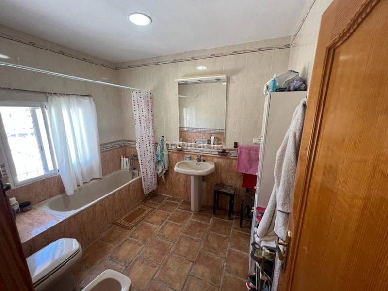 Foto 5d9ca3d3-3203-4ec2-87c6-4be0b5d0951d. Chalet  en venta en Castalla