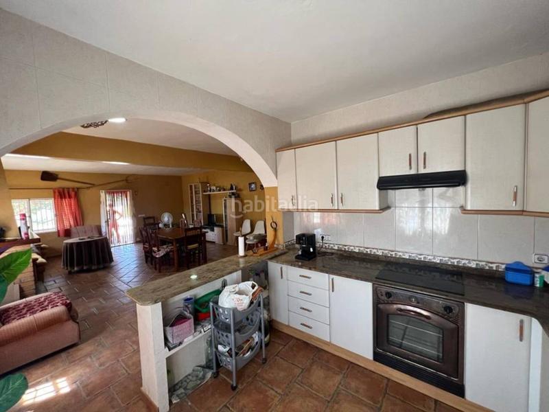 Foto 665ba354-ffbb-4d69-a3a8-416821ee0024. Chalet  en venta en Castalla