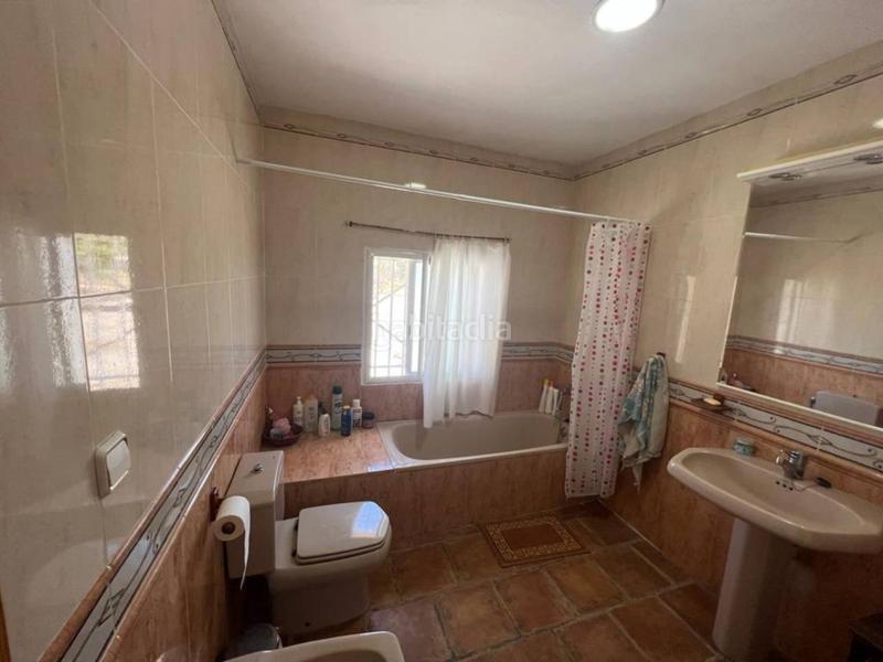Foto 8eb82302-f5f8-4d63-bf5a-ff2522f87773. Chalet  en venta en Castalla