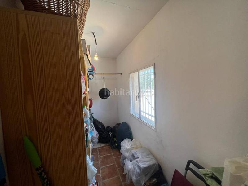 Foto b9d1c81c-8226-4d2c-8f85-5e3d3a6e7c32. Chalet  en venta en Castalla