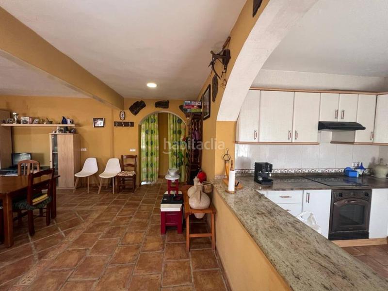 Foto c7e3f8ab-572a-47cf-9d58-715680b3add9. Chalet  en venta en Castalla