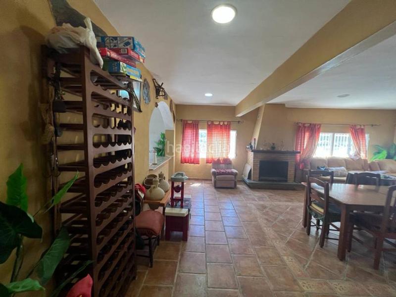 Foto d3d82396-6ea0-4edf-9ca4-6802aa016536. Chalet  en venta en Castalla