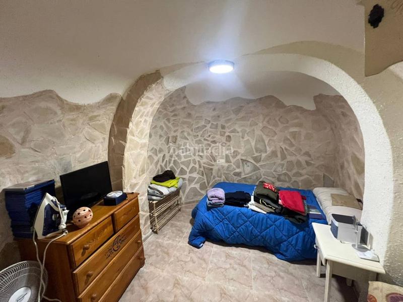 Foto 7c5c8ead-e58c-4053-8f89-c1a425477595. Chalet con parcheggio piscina in Cañada del Fenollar Alicante